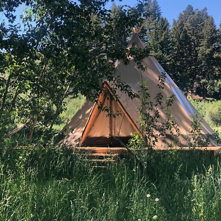 Bodhi Farms Ξενοδοχείο Μπόουζμαν Εξωτερικό φωτογραφία