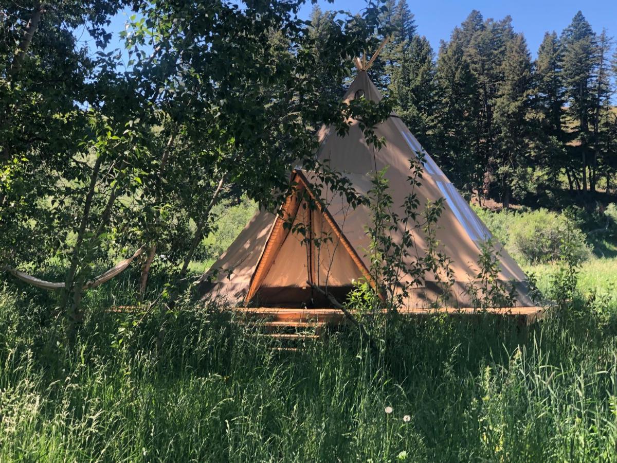 Bodhi Farms Ξενοδοχείο Μπόουζμαν Εξωτερικό φωτογραφία